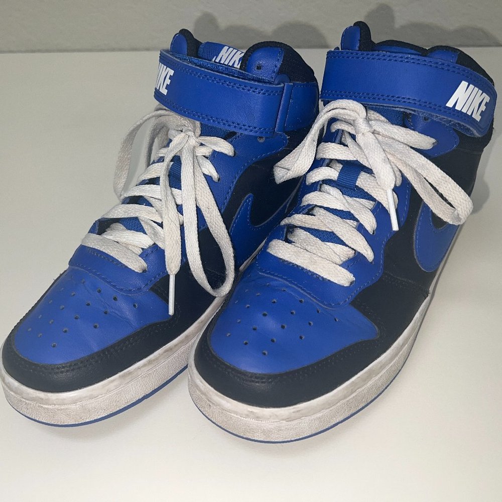 Nike Kids' Court Borough 2 High Top Sneaker Big Kid Size 4Y